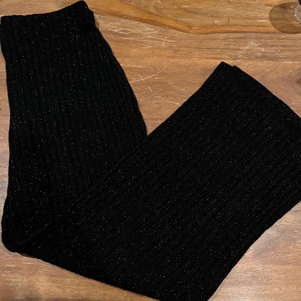 Zara Size S Black and Sparkle Knit Capri Flare Leg